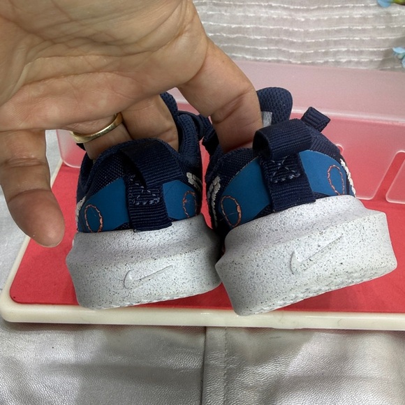 (C2) Nike Crater Impact
DB3551-400 Infant/Toddler Running Shoes, Size 5C, Blue - Picture 5 of 10